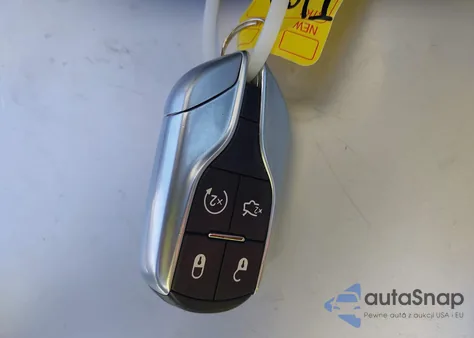 2017 Maserati Levante S z USA, uszkodzony, nr VIN ZN661YUS0HX234111